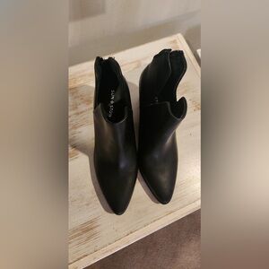 Sun + Stone Women's Sleek Black Ankle Booties